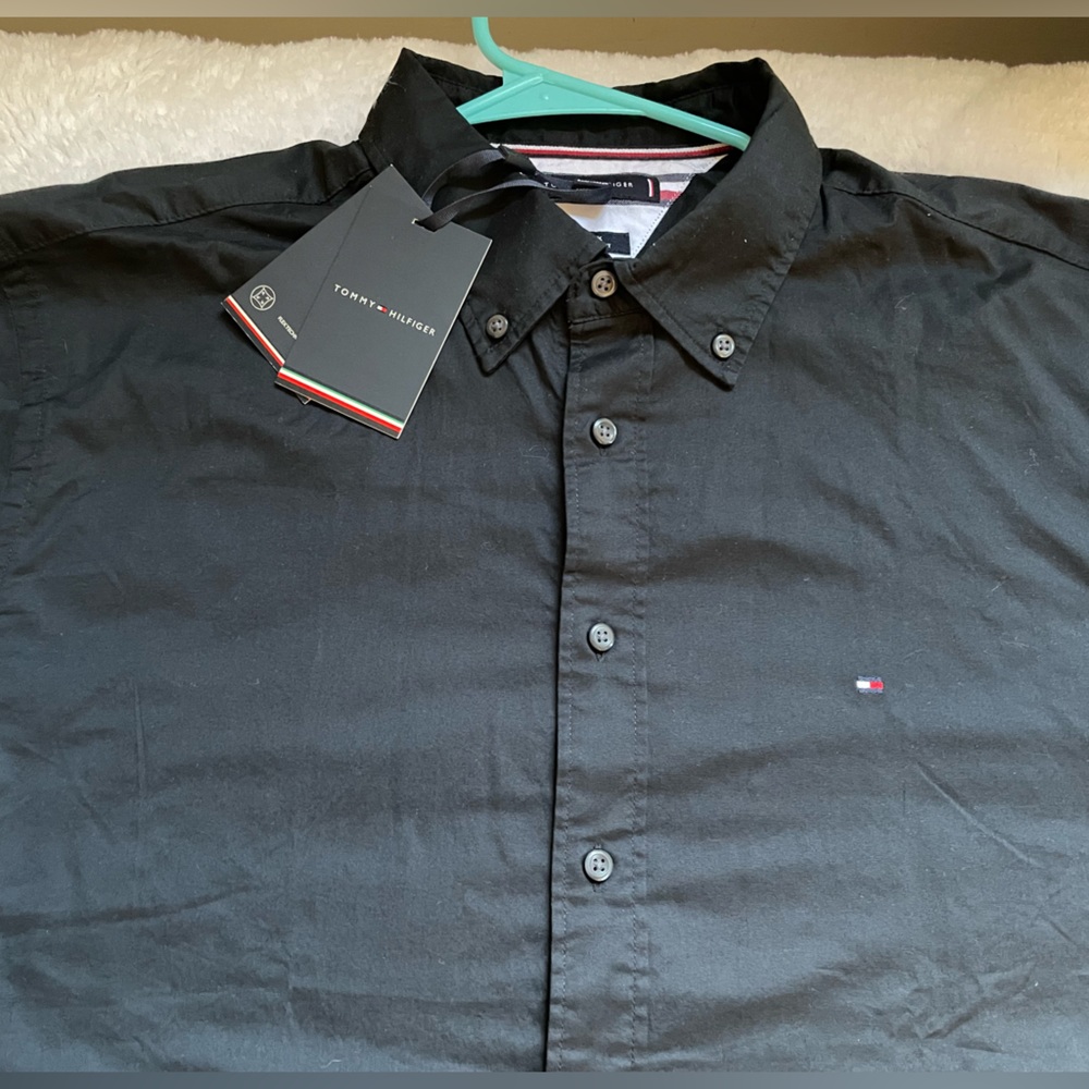 NWT Tommy Hilfiger shirt